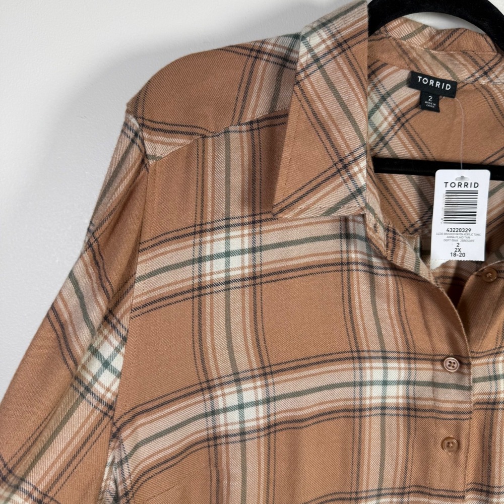 NWT Torrid Tan White Flannel Button Down Long Sleeve Tunic Shirt Size 2X - Picture 4 of 6